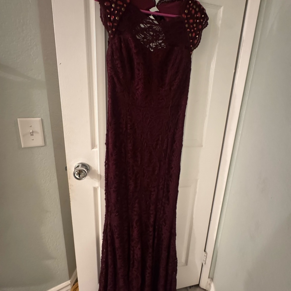 Night Way Collections Burgundy Lace Wedding Dress - Picture 8 of 9